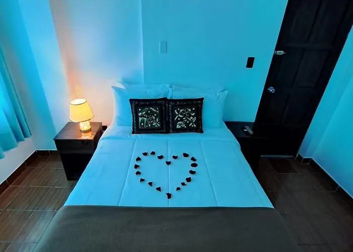 Hotel Casa De La Luna By Ortega's House 2*